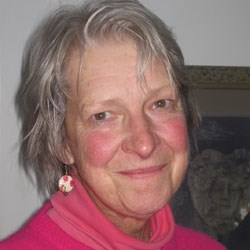 Picture of Lynne Cameron from the neck up.